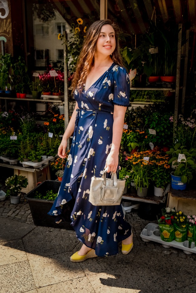 Rent Reformation Casual Dress | M} | WeDress Collective Rent Reformation Casual Dress | M} | WeDress Collective
