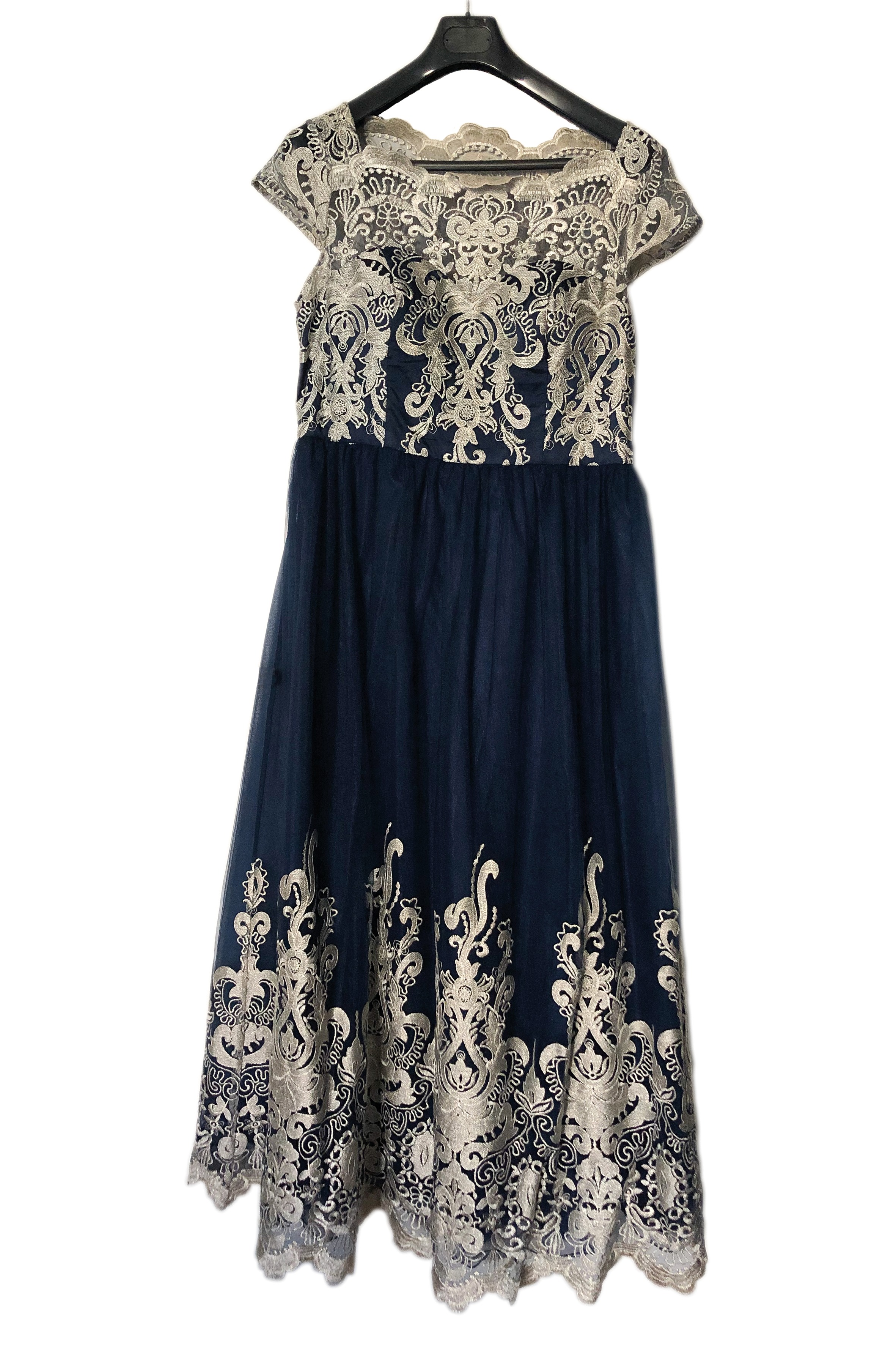 Rent Chi Chi London Evening Dress | 44} | WeDress Collective Rent Chi Chi London Evening Dress | 44} | WeDress Collective